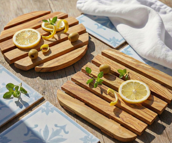 Dessous de Plat "Lattes" - Design Ajouré en Bois d'Olivier